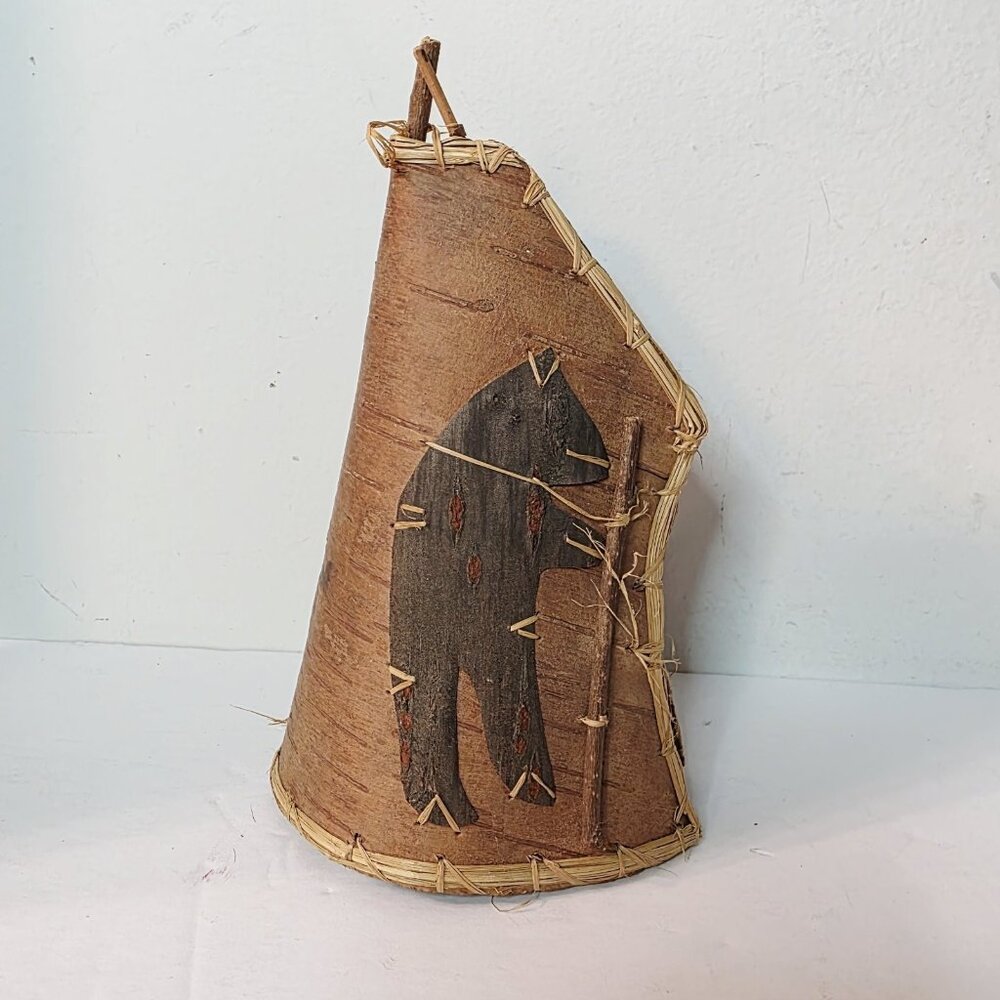Vtg Canadian Indian Fine Craft Teepee Birch Bark Pine Needle Art Freestanding